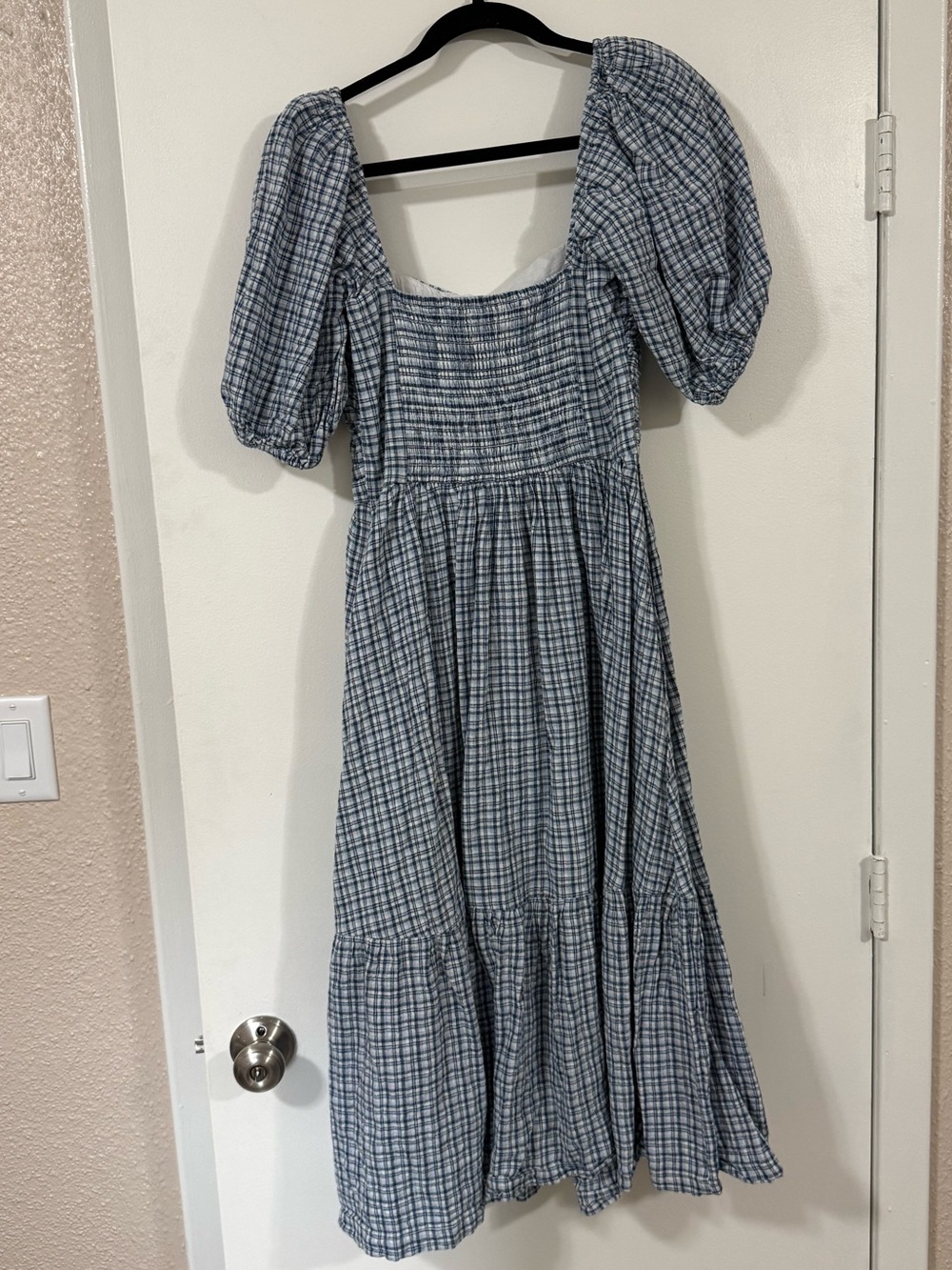 Abercrombie & Fitch Emerson Plaid Puff-Sleeve Midi Dress - Picture 2 of 4